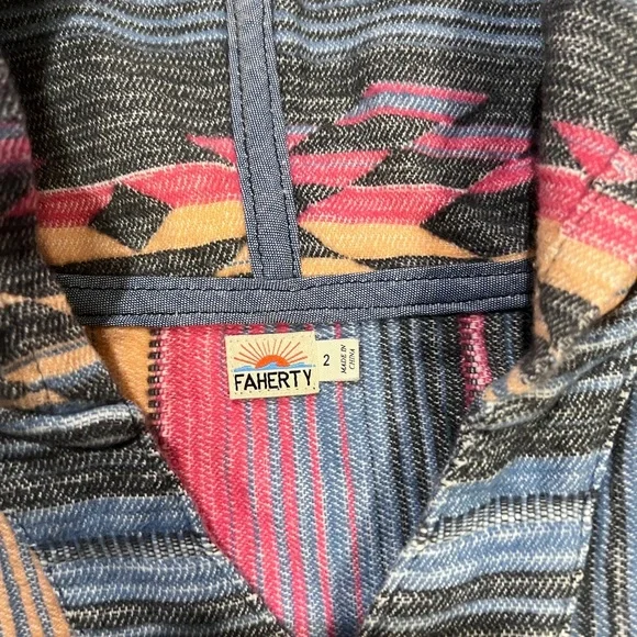 Faherty organic hoodie 2T - Picture 2 of 3